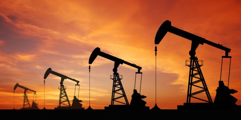 Obniżony popyt na ropę naftową zapewne utrzyma się w kolejnych miesiącach