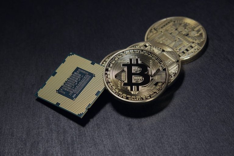 Bitcoin atakuje 24 000 $ – analiza