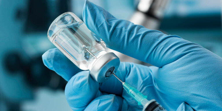 Szczepionka przeciwko koronawirusowi – czy inwestycja w spółki opracowujące szczepionki to dobry pomysł?