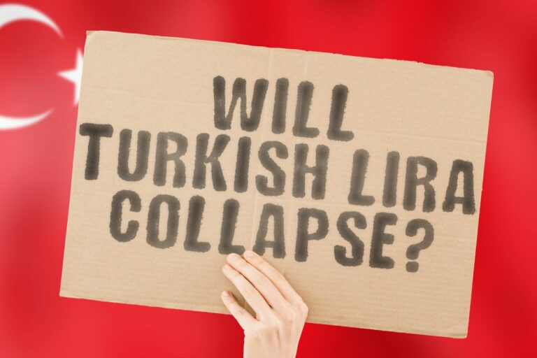 Gwałtowny spadek liry tureckiej – analiza